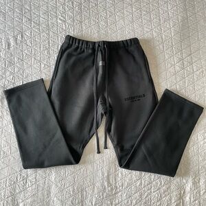 Fear of God Essentials Relaxed Sweatpants | Black | Men’s Medium